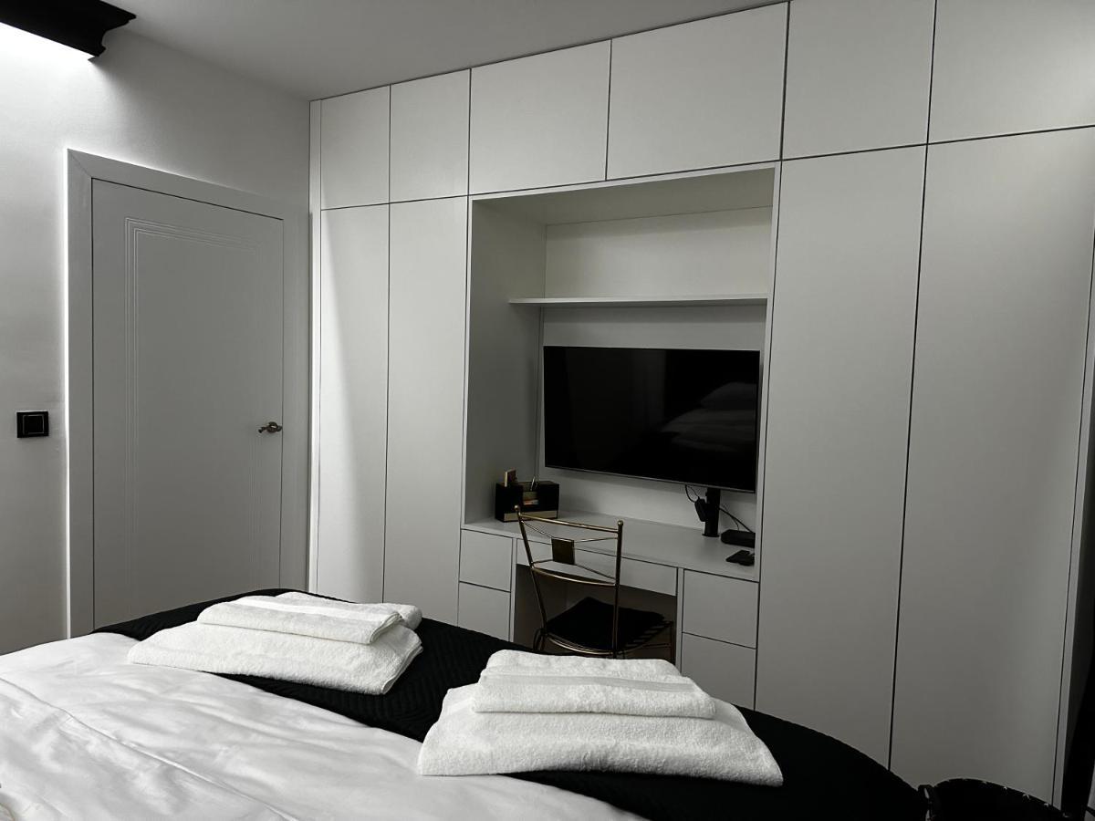 Elisabeth Gold Vip Apartment *